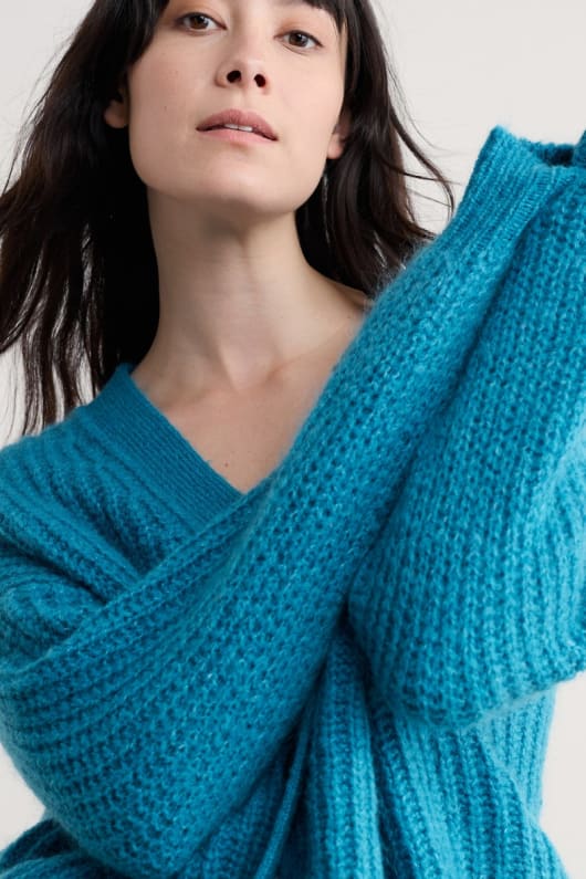 pinselführung v-neck strickjacke mit mohair
